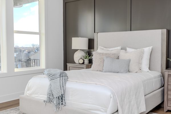 Primary bedroom detail