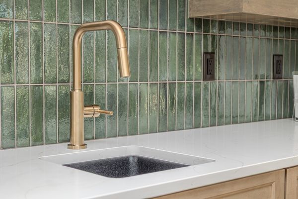 Wet bar sink and tile